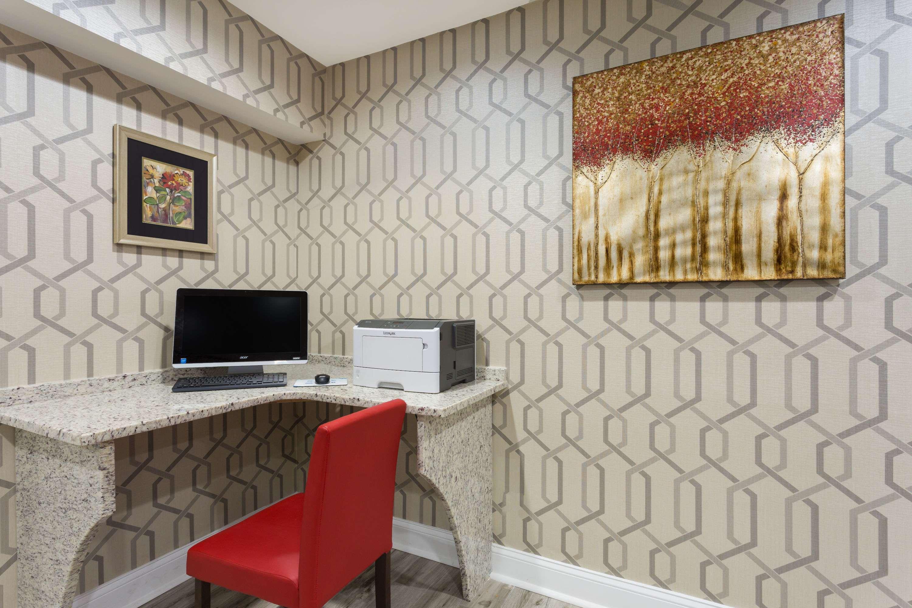 Clarion Pointe - Greensboro Coliseum Area Luaran gambar