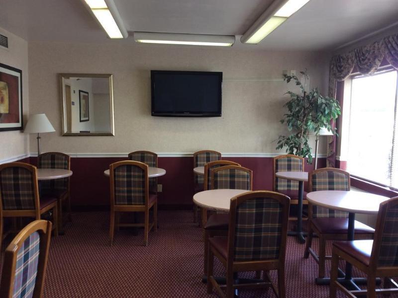 Clarion Pointe - Greensboro Coliseum Area Luaran gambar